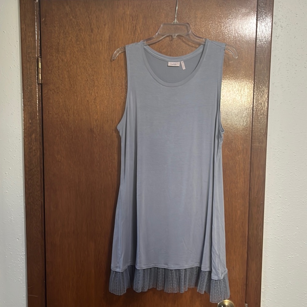 Long lace bottom layering tank